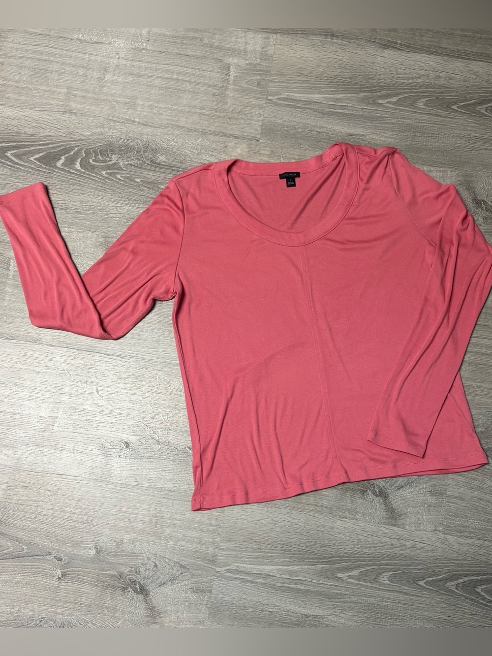 Ann Taylor Coral Pink Long Sleeve Scoop Neck Top